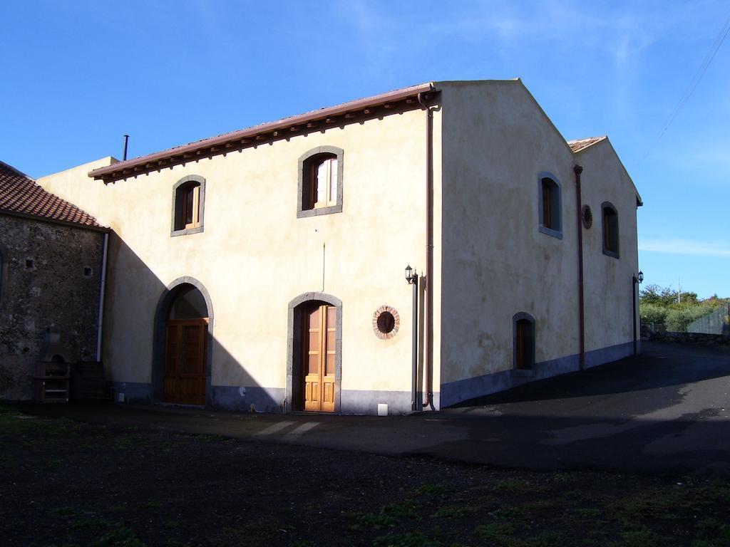 Etna Wine Azienda Agrituristica Passopisciaro Cameră foto