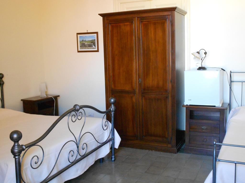 Etna Wine Azienda Agrituristica Passopisciaro Cameră foto