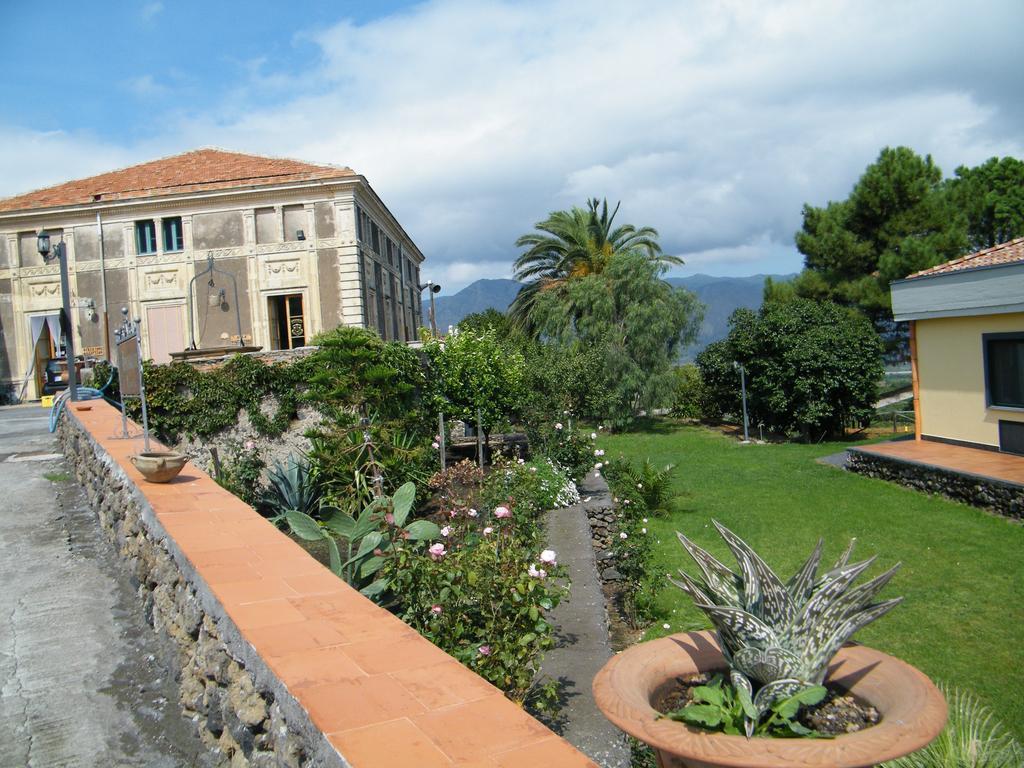 Etna Wine Azienda Agrituristica Passopisciaro Exterior foto